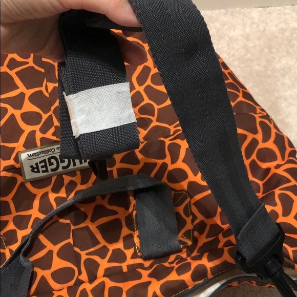 hugger - Picture 5 of 5